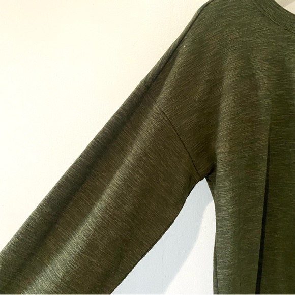 Doe and Rae Pullover Top Medium - Picture 2 of 9